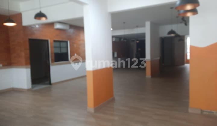 Ruang Usaha Ex Cafe Strategis di Mainroad Dekat Lodaya Bandung