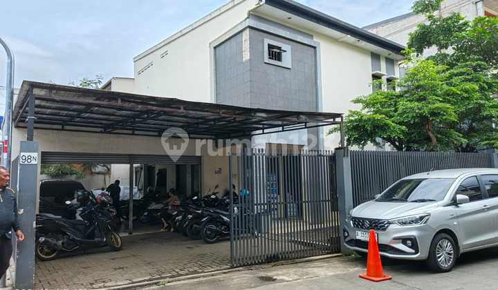 Rumah Ex Kantor Parkir Luas Cipedes Dekat Pasteur dan Sukajadi