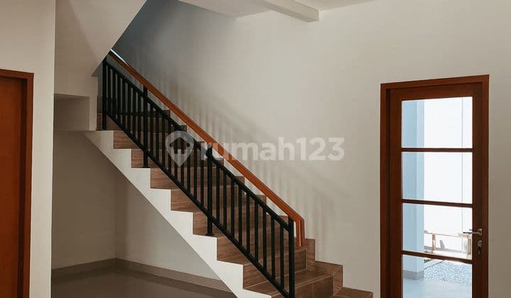 Rumah 2 Lt Baru Minimalis Modern Dekat Bkr Dan Moch Ramdan