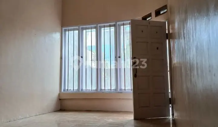 Rumah Asri di Komplek Dekat Mall Ten Avenue Kiaracondong