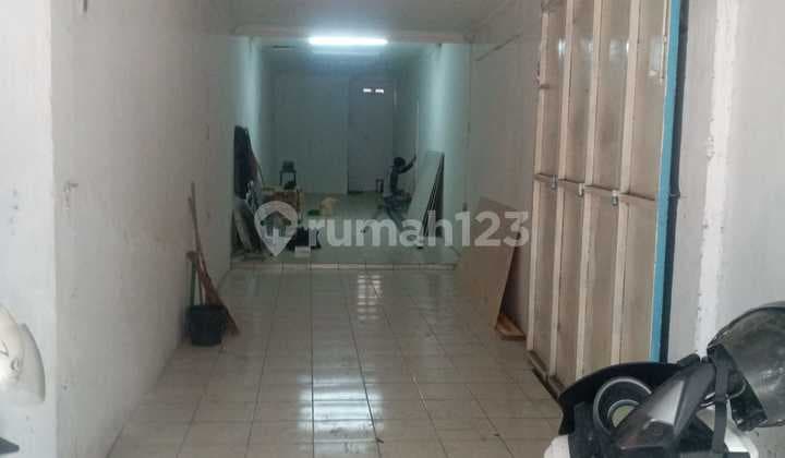 Toko Maindroad Strategis Dekat Gateway Ahmad Yani Cicadas