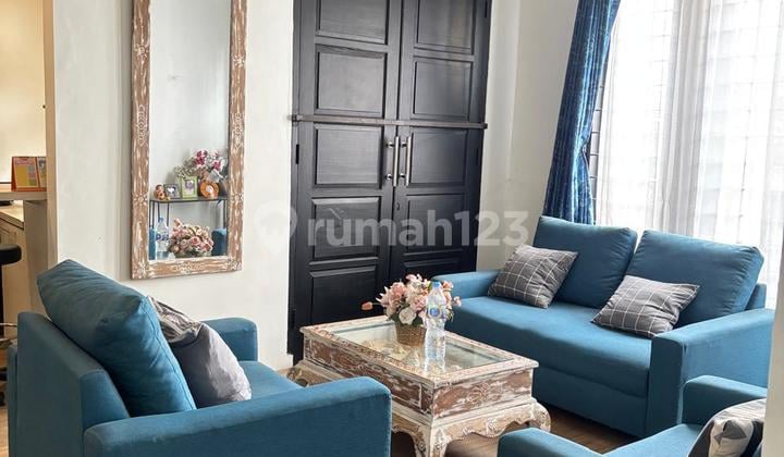Rumah 2 Lantai Full Furnish di Kiara Sari Bandung
