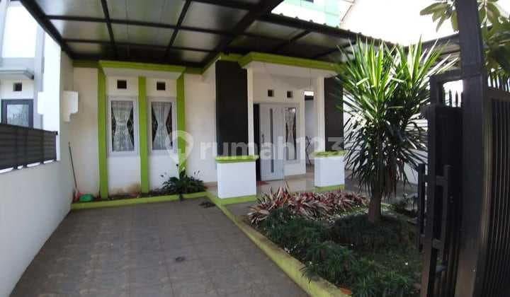 2-Story Ready-to-Occupy House in Buahbatu Regency Bandung