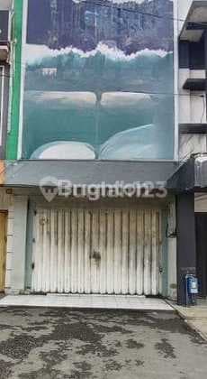 Flood-free, Shop House, 2 Floors, Soekarno Hatta Area, Malang