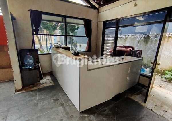 Ruang Usaha Bekas Cafe Soekarno Hatta, Malang