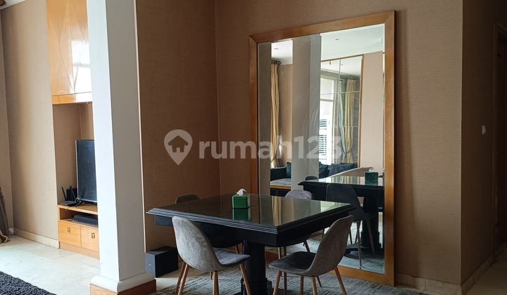 Apartment Senayan Residence 3 BR Furnished
