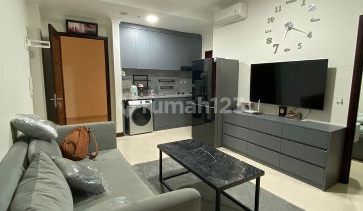Dekat Akses Tol, Apartemen Permata Hijau Suites 2Br, Full Furnished