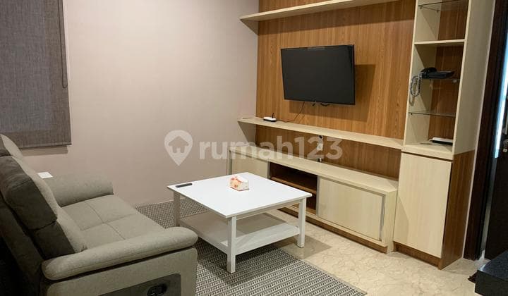 Apartement Lavenue 1 BR Furnished Bagus