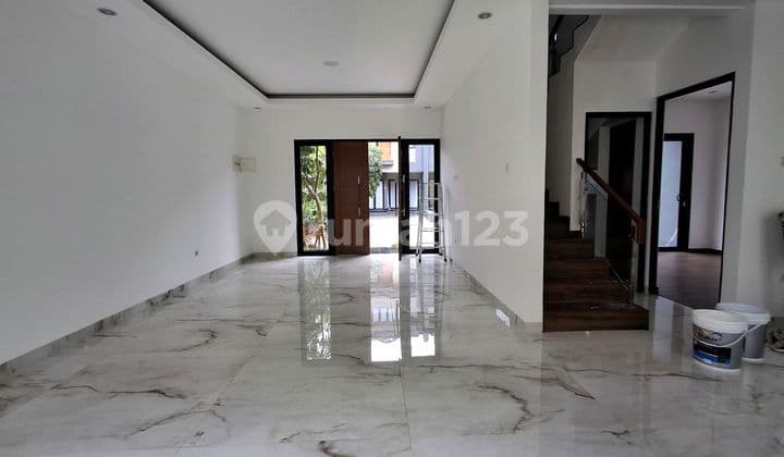 Rumah Mewah Nyaman Stategis Deket Pintu Toll