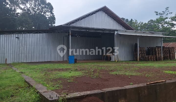 Strategic Warehouse Suitable for Premium Business in Boja