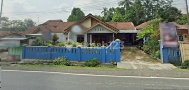 house for sale, non-housing complex, on the national road in Purwokerto city