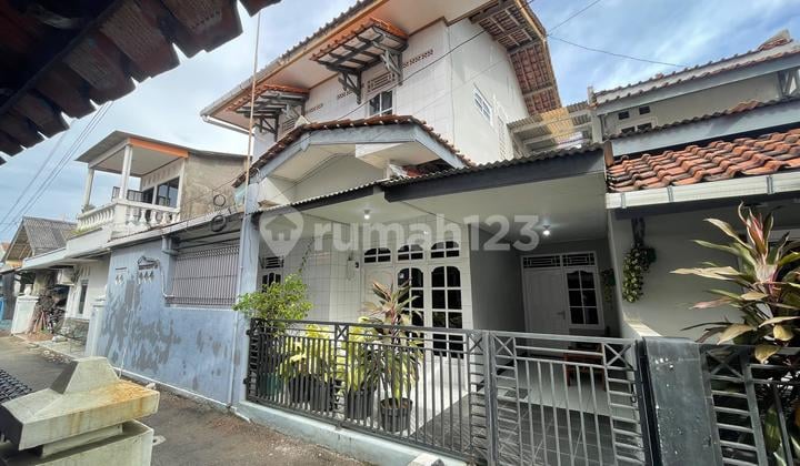 Dijual Rumah Mungil 2 Lantai di Cilacap