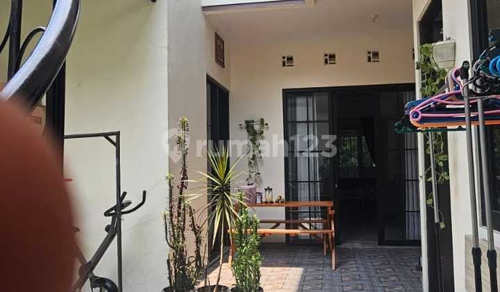 Bu Rumah Bagus di Vila Dago Pamulang, Tangerang Selatan