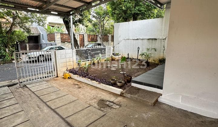 Rumah di Giri Loka 1, Tangerang