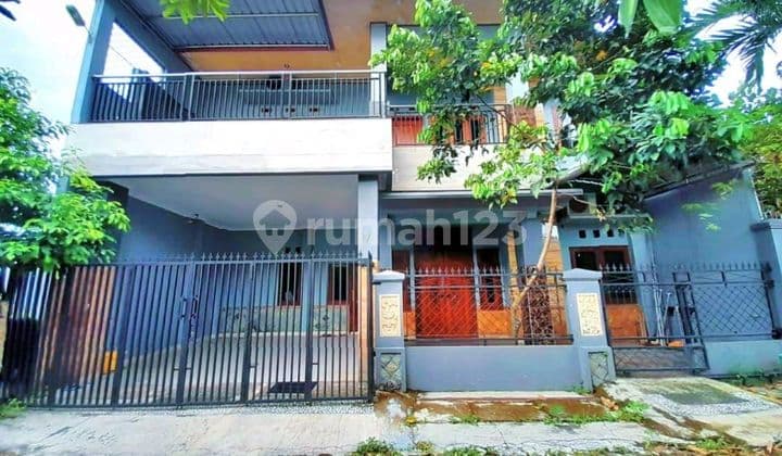 Rumah Bagus Murah 2 Lt Dgn Perabotan Di Fajar Indah Solo