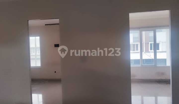 Disewakan Gudang Gandeng Tanah Tinggi
