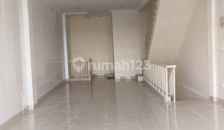 Ruko 4 Lantai Sentra Niaga Green Lake City LT 4.5X15m2 Jakarta Barat