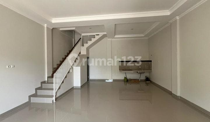 Ruko Bagus 2 1/3 Lantai Hadap Jalan LT 6X12m2 Tangerang