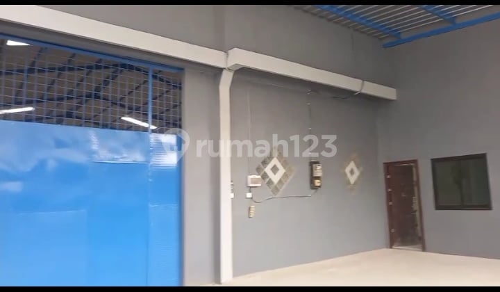 Gudang Bagus Akses Kontainer Pantai Indah Dadap Ada Office LT 600M2 Tangerang