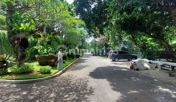 Rumah 2 Lantai Rumah Tua Area Selong.senopati