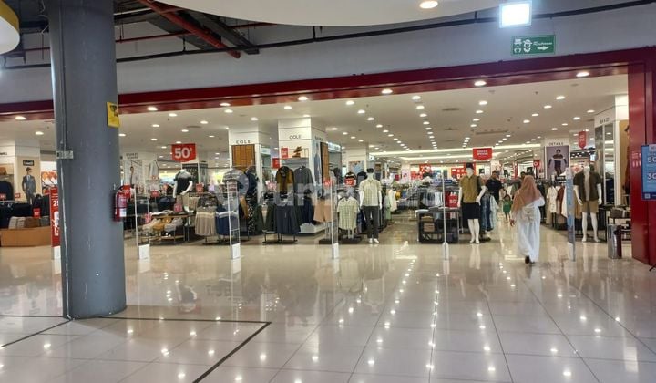 JUAL MALL 4 LANTAI MASIH AKTIF DENGAN OCCUPANCY 82% DI KOTA BANDUNG
