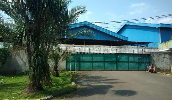 Gudang Di Area Ciracas Jakarta Timur