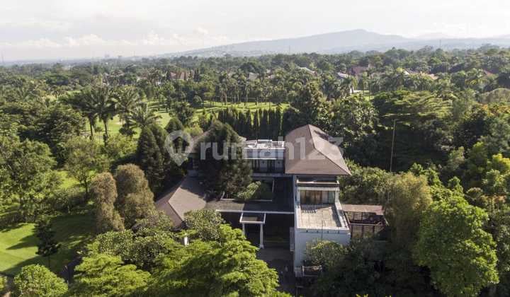 Rumah.2 Lantai.view Golf.di.cluster.mediteranian.kawasan.sentul.city