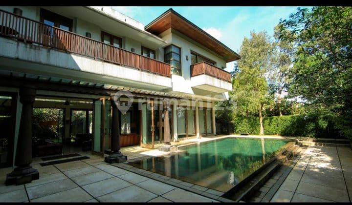 Rumah Mewah Asri 2 Lantai Di Bogor Dengan Pemandangan Pegunungan Dan Lapangan Golf