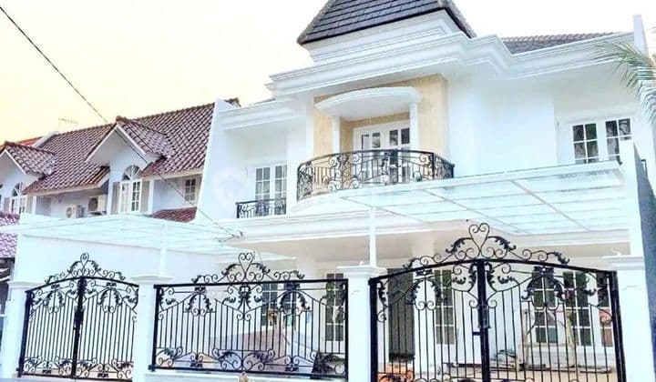 Rumah Bagus Siap Pakai 2 Lantai Di Komplek Bona Indah