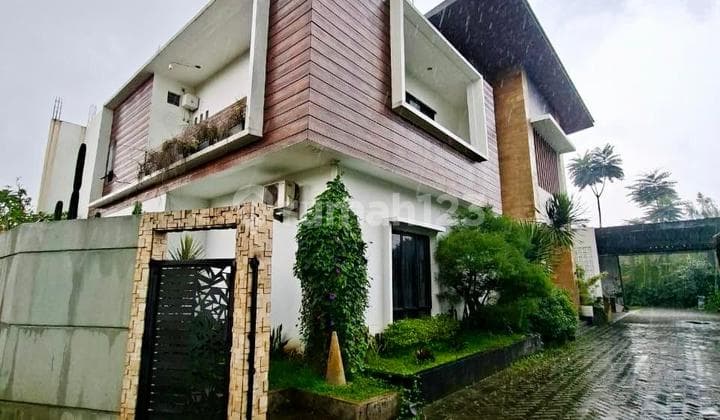 Dijual Rumah Mewah dan Luas Brin Cibinong