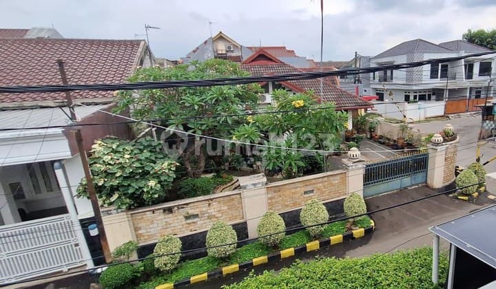 Dijual Rumah Siap Huni Dekat Jalan Tol Jagorawi Bebas Banjir