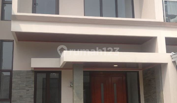Dijual Rumah Bagus 2 Lantai Strategis Di Kota Depok
