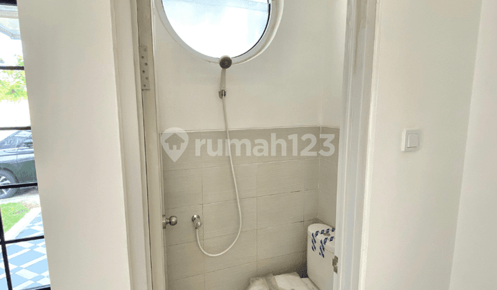 Rumah Baru Posisi Hook di Cluster Sevilla Jababeka Cikarang Dijual Disewakan