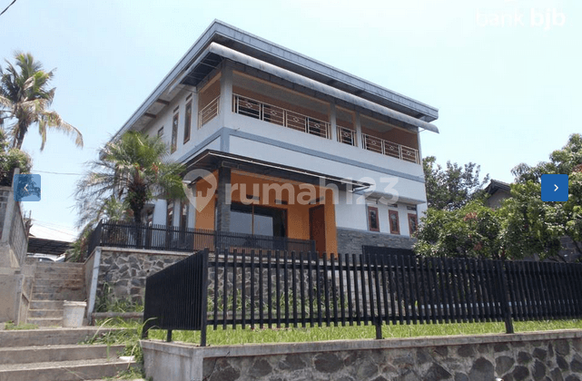 Sangat Murah Harga Jauh di Bawah NJOP Villa di Ujungberung Bandung