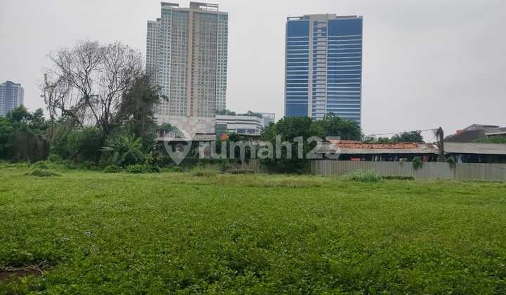 Tanah Peruntukan Komersil, Kavling Luas Clear di Kebayoran Baru