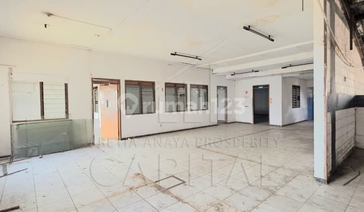 Cheap Ex Garment Warehouse in Leuwigajah