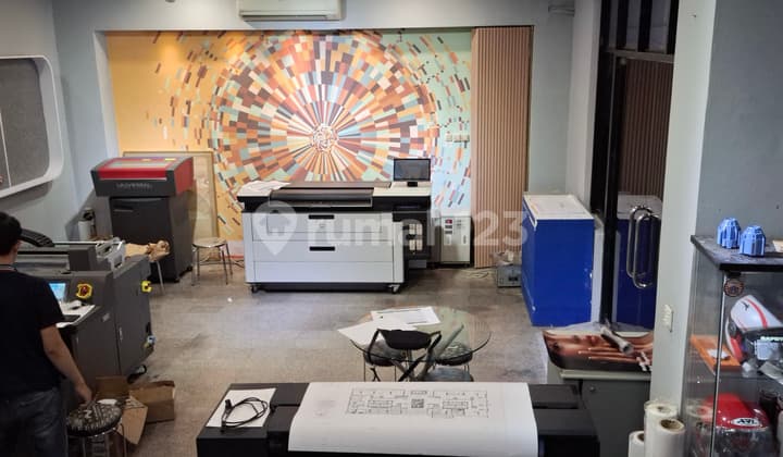 Mini Building Siap Pakai! Lokasi Favorit Bisnis di Grogol!