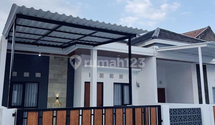 Rumah Minimalis Belakang Podomoro Park Shm