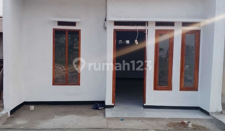 Rumah Baru Di Jalan Sadangsari Selatan