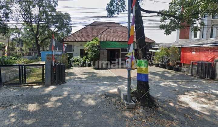 DIJUAL RUMAH USAHA LOKASI STRATEGIS SAYAP RIAU BANDUNG