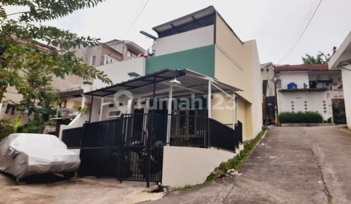 Dijual Rumah Minimalis 2 Lantai Dalam Komplek Ujungberungung