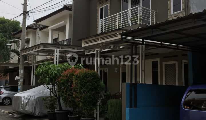 Rumah 2 Lantai Bagus Unfurnished SHM di Bintaro, Tangerang Selatan
