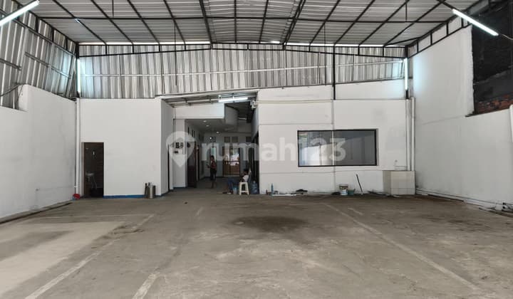 Disewakan Bangunan Usaha di Kh Moh Mansyur, Duri Pulo Dekat Roxy