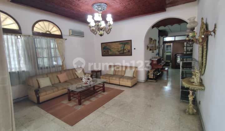 Dijual Rumah Hook Cocok untuk Kost di Pengadegan Jaksel