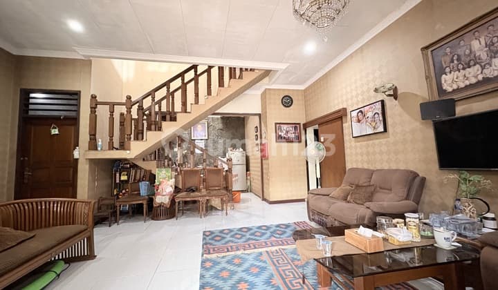 Dijual Rumah 2Lantai di Swadarma - Ulujami Jaksel