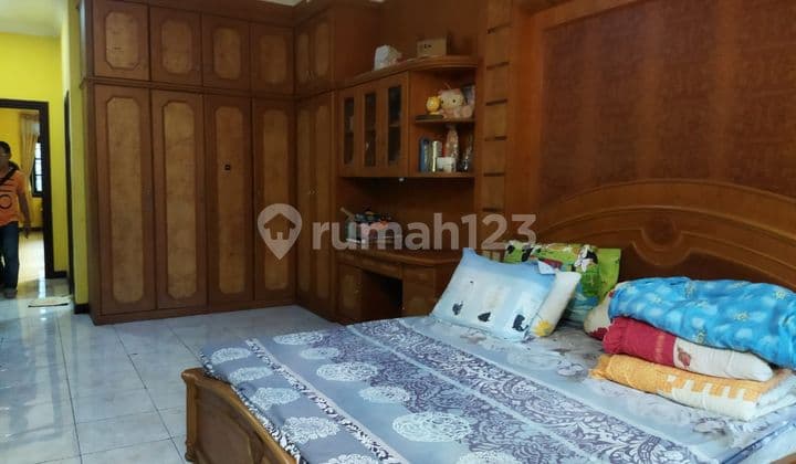 Dijual Ruting 3.5 Lantai Di Jl. Waringin Sekip