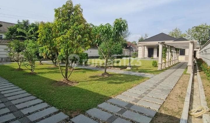 VILLA MEWAH JALAN KARYA BARU