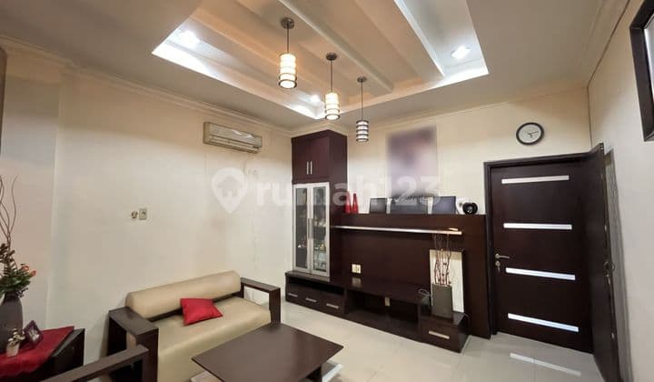 Dijual Ruko Strategis jalan HM Yamin