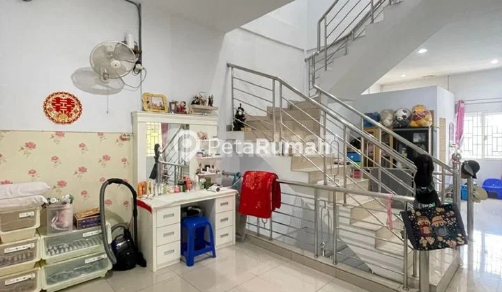DIJUAL RUKO JALAN BESAR DELITUA KOMPLEK SANUR WALK