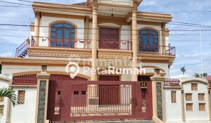 Quick Sale Luxury House in Padang Bulan Area